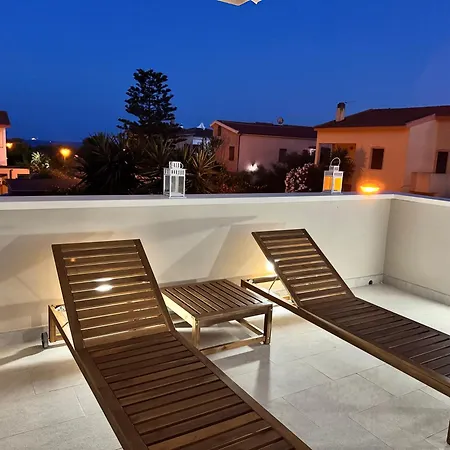 Blu Mare Pregiata Con Terrazza Vista Mare Nyaraló