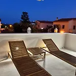 Blu Mare Pregiata Con Terrazza Vista Mare Nyaraló