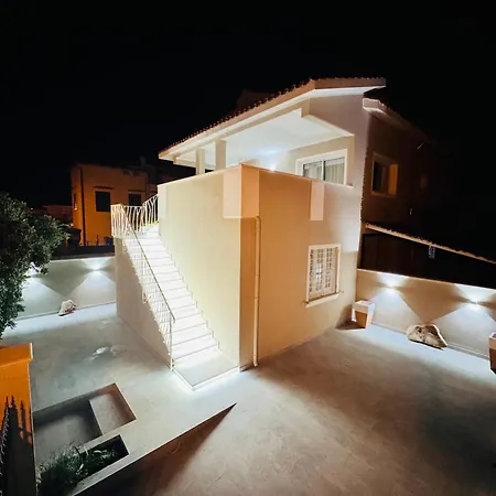 Blu Mare Pregiata Con Terrazza Vista Mare Vakantiehuis La Maddalena (Cagliari)