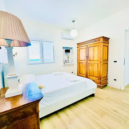 Vakantiehuis Blu Mare Pregiata Con Terrazza Vista Mare La Maddalena (Cagliari)